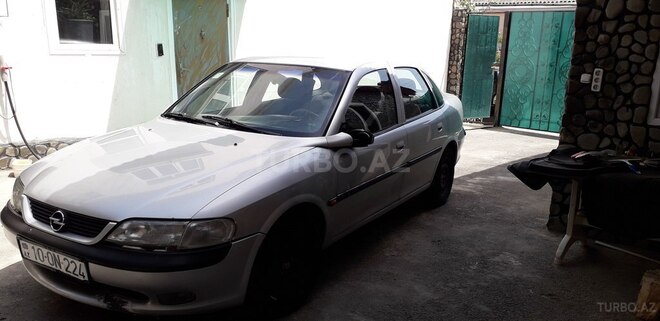 Opel Vectra 1997, 223,681 km - 1.8 l - Qusar