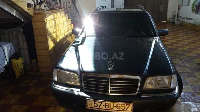 Mercedes C 200 1999, 260,000 km - 2.0 л - Gəncə