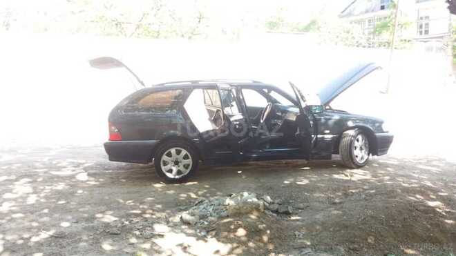 Mercedes C 200 1999, 260,000 km - 2.0 л - Gəncə