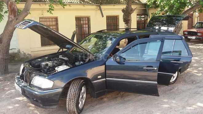Mercedes C 200 1999, 260,000 km - 2.0 л - Gəncə