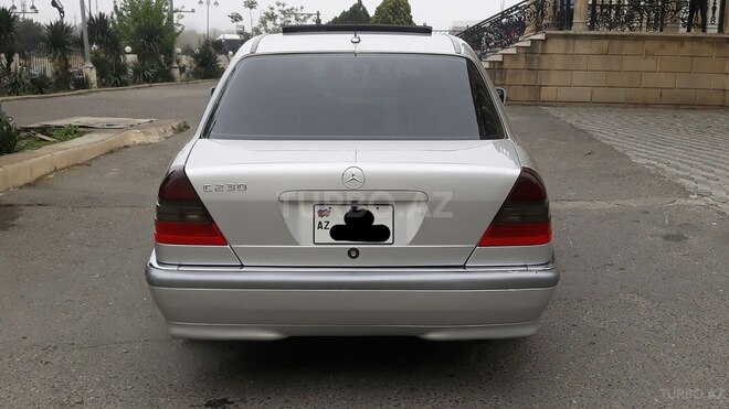 Mercedes C 230 2000, 186,000 km - 2.3 l - Bakı