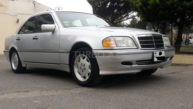 Mercedes C 230 2000, 186,000 km - 2.3 l - Bakı