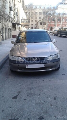 Opel Vectra 1997, 157,000 km - 1.6 л - Bakı