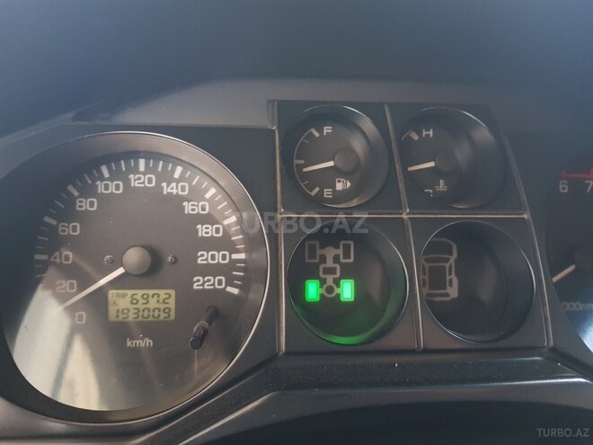 Mitsubishi Pajero 2003, 191,000 km - 3.0 l - Bakı