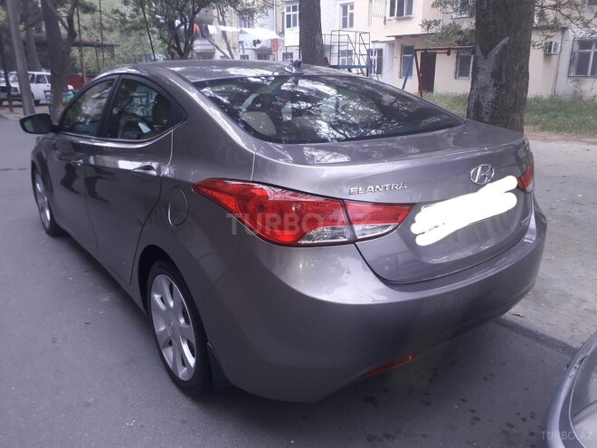 Hyundai Elantra 2013, 90,000 km - 1.8 л - Bakı