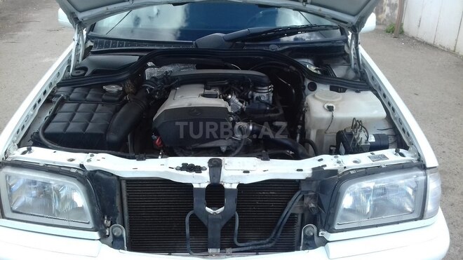 Mercedes C 200 1999, 158,800 km - 2.0 l - Biləsuvar