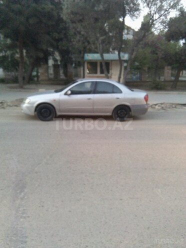 Nissan Sunny 2004, 300,000 km - 1.6 l - Bakı
