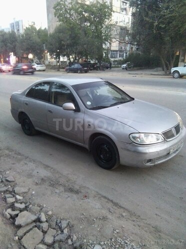Nissan Sunny 2004, 300,000 km - 1.6 l - Bakı