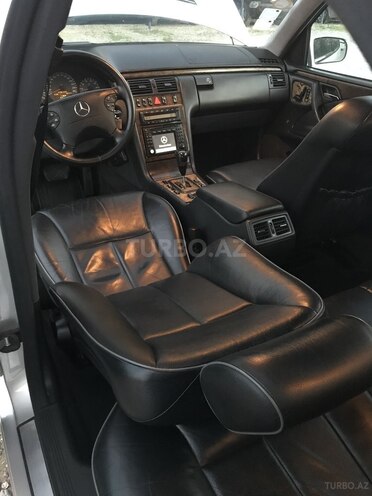 Mercedes E 320 2000, 427,000 km - 3.2 l - Bakı