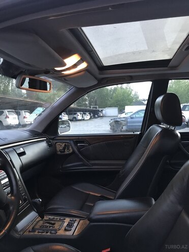 Mercedes E 320 2000, 427,000 km - 3.2 l - Bakı