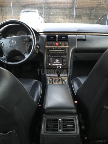 Mercedes E 320 2000, 427,000 km - 3.2 l - Bakı