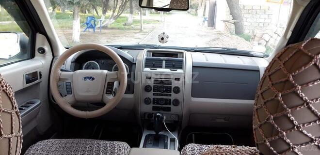 Ford Escape 2010, 128,300 km - 2.5 l - Sumqayıt
