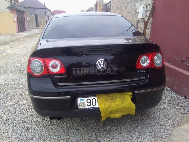 Volkswagen Passat 2006, 291,465 km - 2.0 л - Bakı