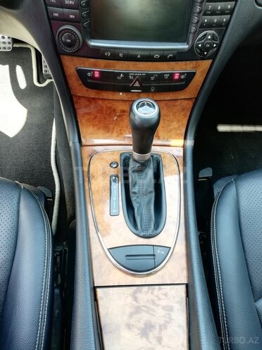 Mercedes E 280 2006, 298,000 km - 2.8 l - Bakı