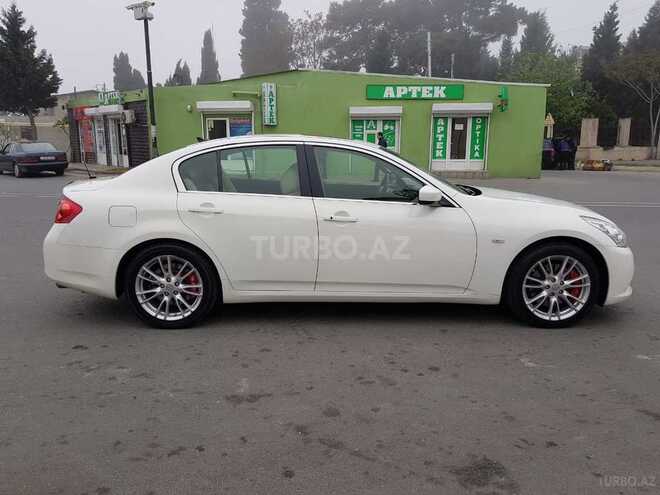 Infiniti  2013, 99,597 km - 3.7 l - Bakı