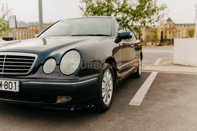 Mercedes E 200 1999, 380,000 km - 2.0 l - Bakı