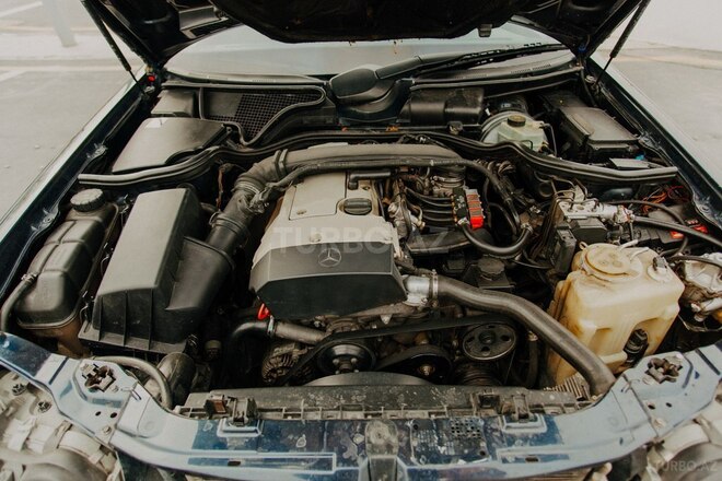 Mercedes E 200 1999, 380,000 km - 2.0 l - Bakı