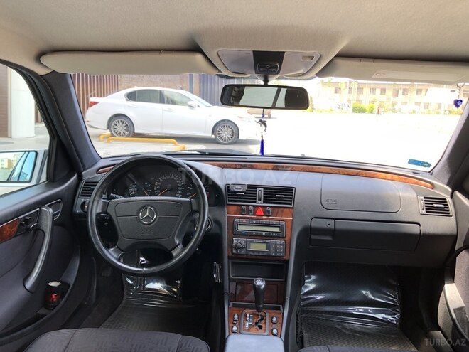 Mercedes C 240 1999, 152,200 km - 2.4 l - Bakı