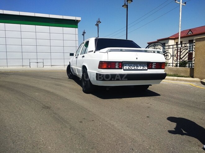 Mercedes 190 1992, 358,000 km - 2.0 l - Göygöl