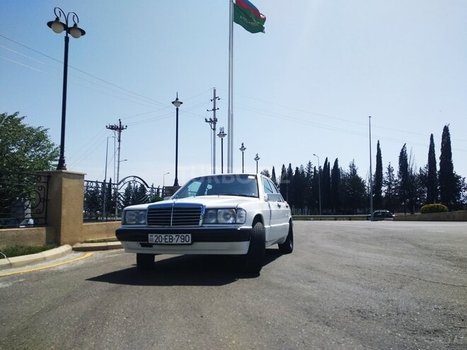 Mercedes 190 1992, 358,000 km - 2.0 l - Göygöl