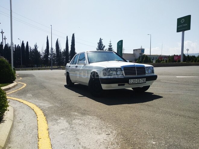 Mercedes 190 1992, 358,000 km - 2.0 l - Göygöl