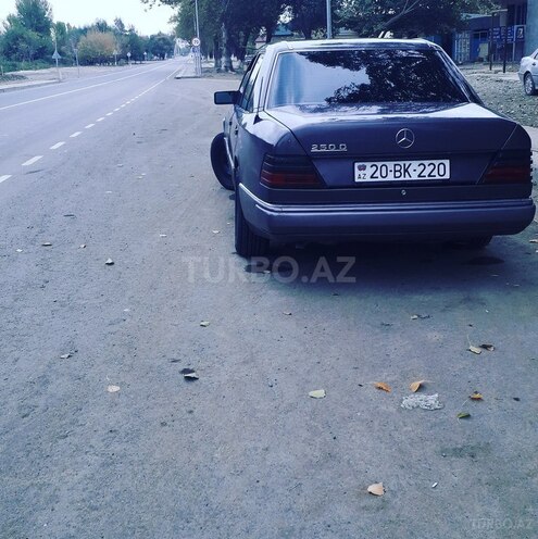 Mercedes E 250 1991, 35,880 km - 0.3 l - Beyləqan