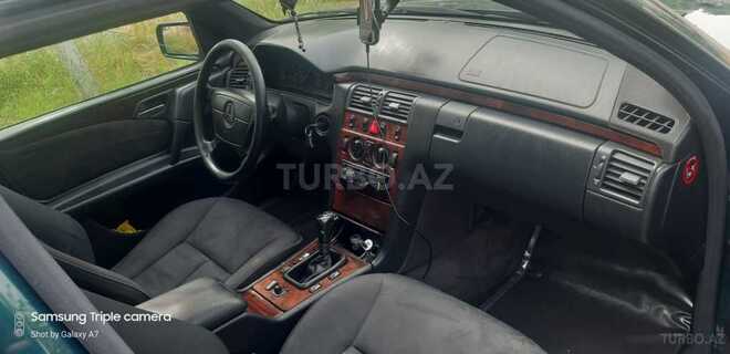 Mercedes E 200 1998, 394,000 km - 2.0 l - Beyləqan