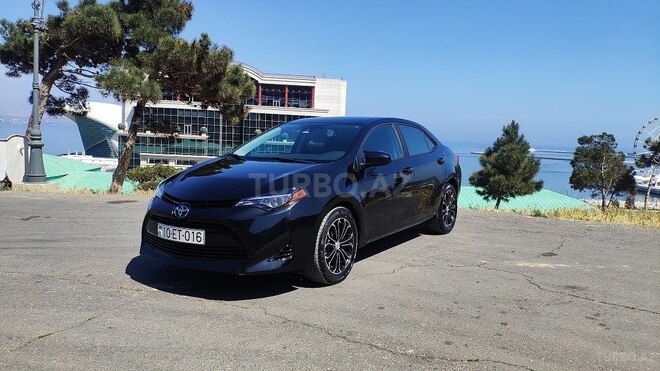 Toyota Corolla 2017, 19,000 km - 1.8 l - Bakı