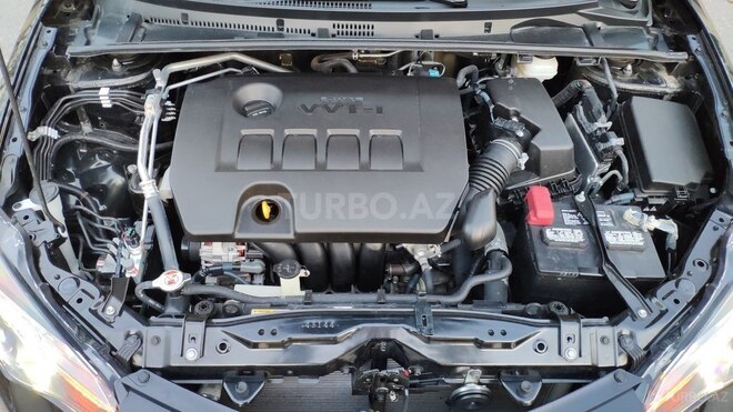 Toyota Corolla 2017, 19,000 km - 1.8 l - Bakı