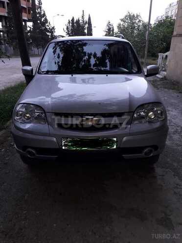 Chevrolet Niva 2014, 117,000 km - 1.7 l - Samux