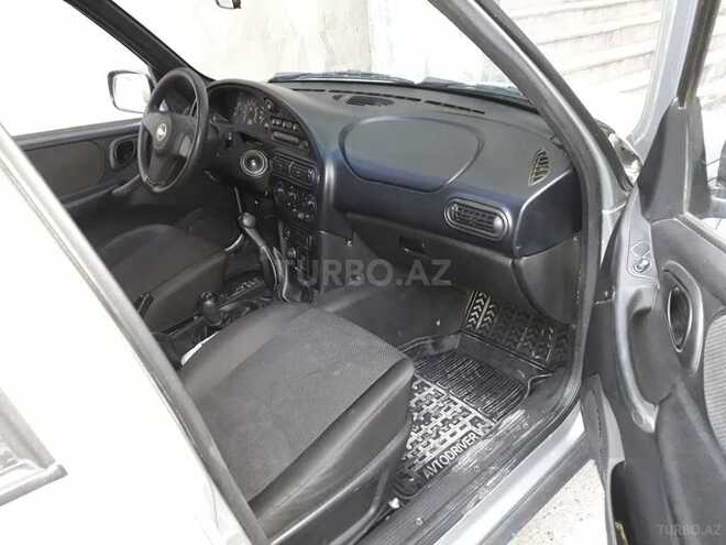 Chevrolet Niva 2014, 117,000 km - 1.7 l - Samux