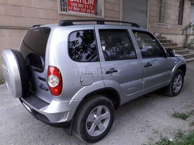 Chevrolet Niva 2014, 117,000 km - 1.7 l - Samux