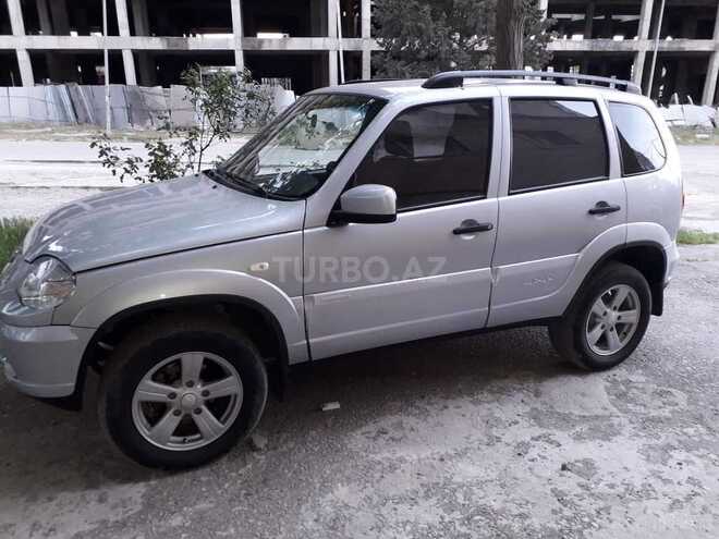 Chevrolet Niva 2014, 117,000 km - 1.7 l - Samux