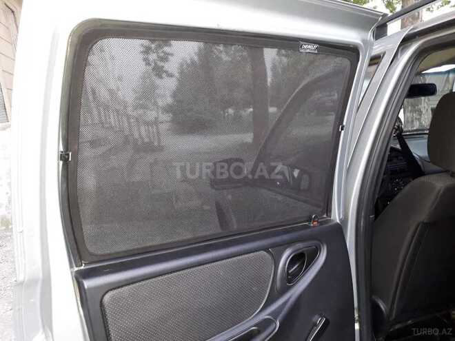 Chevrolet Niva 2014, 117,000 km - 1.7 l - Samux