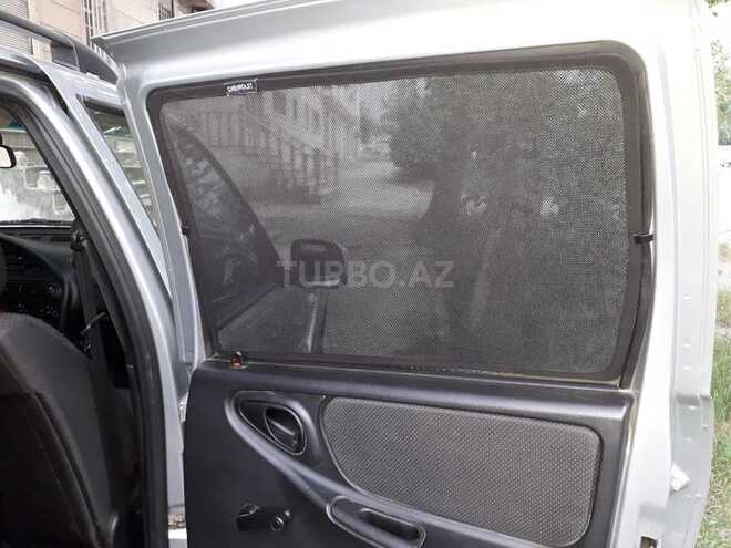 Chevrolet Niva 2014, 117,000 km - 1.7 l - Samux