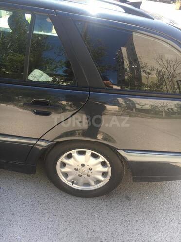 Mercedes C 220 1998, 240,000 km - 2.2 л - Sumqayıt