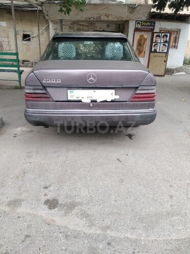 Mercedes E 250 1993, 450,000 km - 2.5 l - Bakı
