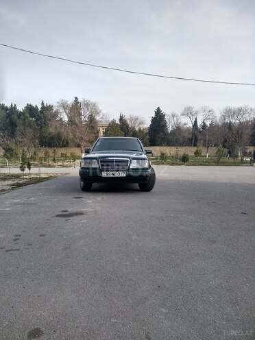 Mercedes E 280 1995, 445,000 km - 2.8 л - Sumqayıt