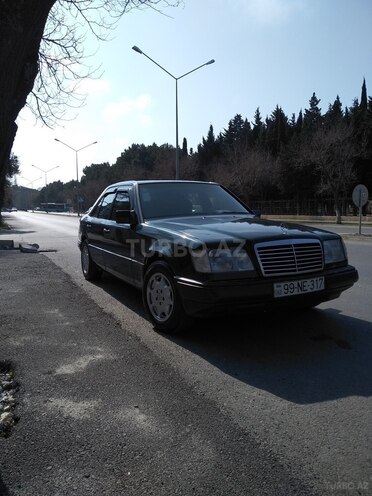 Mercedes E 280 1995, 445,000 km - 2.8 л - Sumqayıt