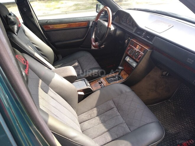 Mercedes E 280 1995, 445,000 km - 2.8 л - Sumqayıt