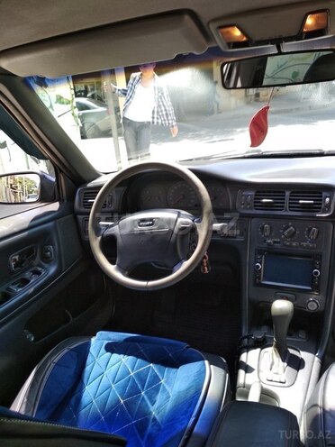 Volvo  1997, 265,456 km - 2.5 l - Bakı