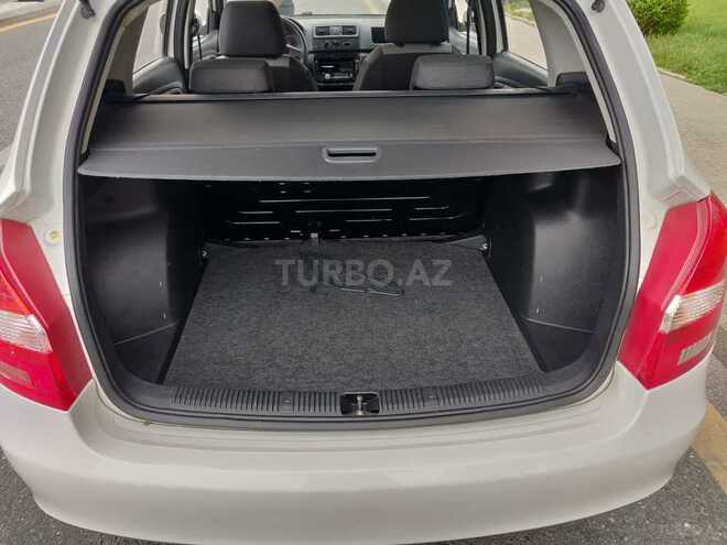 Skoda Fabia 2011, 292,000 km - 1.3 l - Bakı
