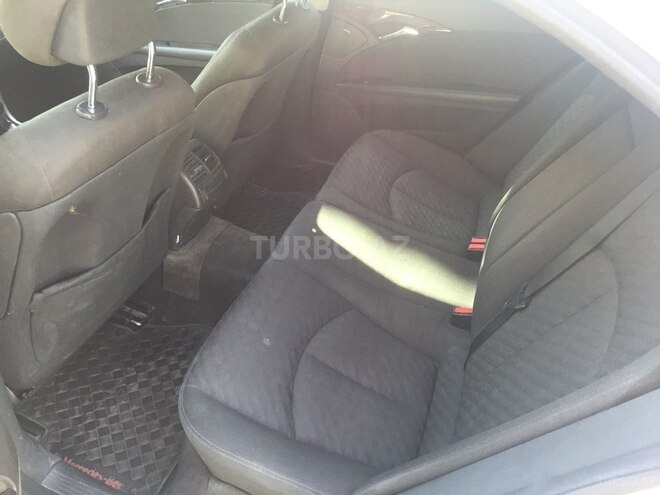 Mercedes E 220 2004, 290,000 km - 2.2 л - Gəncə