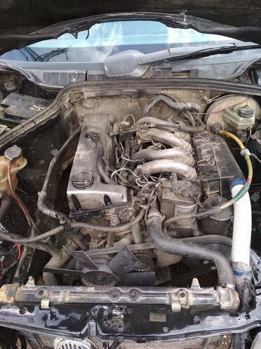 Mercedes 190 1989, 880,000 km - 2.0 l - Şəki