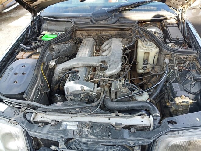 Mercedes E 300 1994, 334,000 km - 0.3 l - Bakı