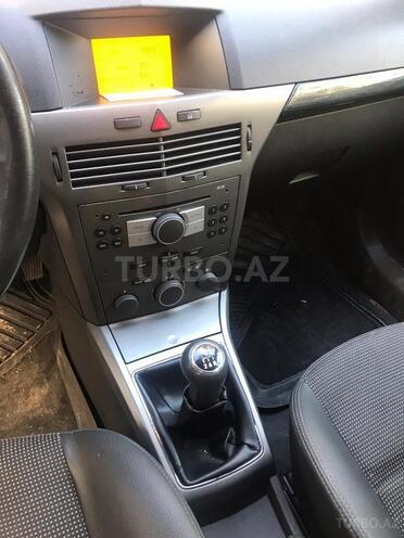 Opel Astra 2005, 204,000 km - 1.7 l - Bakı