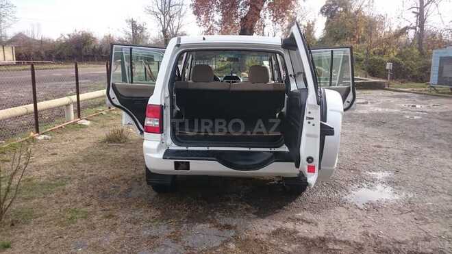 Mitsubishi Pajero io 2001, 306,957 km - 2.0 л - Mingəçevir