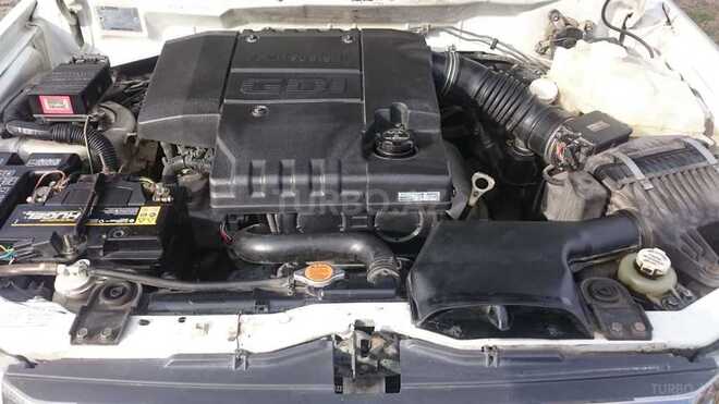 Mitsubishi Pajero io 2001, 306,957 km - 2.0 л - Mingəçevir