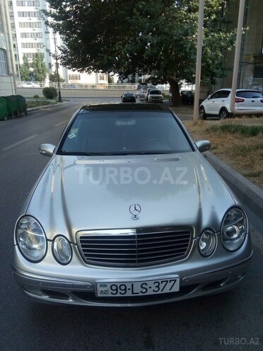 Mercedes E 220 2002, 317,000 km - 2.2 l - Bakı
