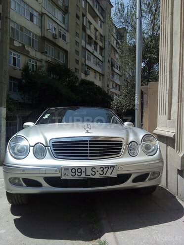 Mercedes E 220 2002, 317,000 km - 2.2 l - Bakı